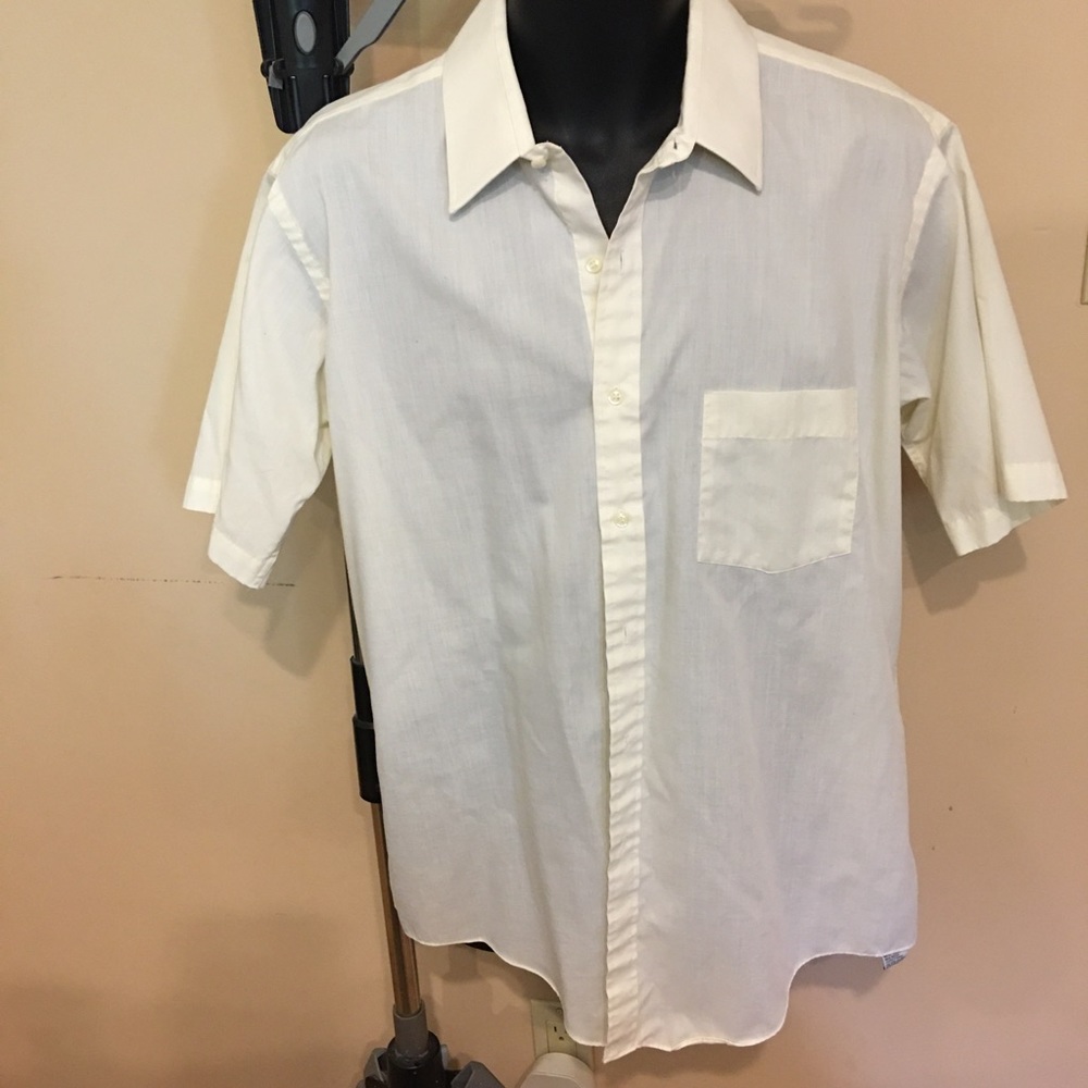 ⛴ 3/$30⛴- Vintage Mens Shirt